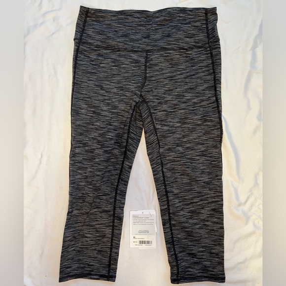 Athleta “Energy Chaturanga Capri” pants leggings in Space black/gray - Picture 3 of 5